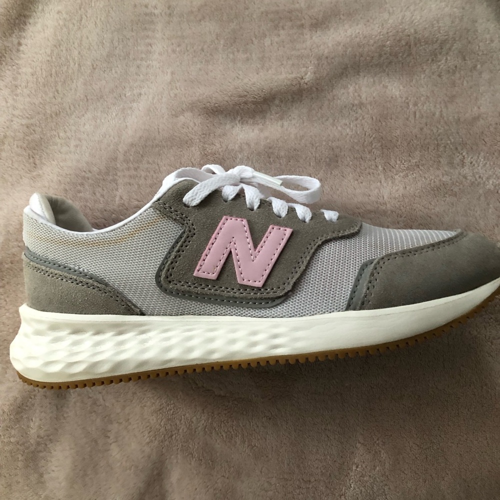 New Balance Women's Gray with Pink Logo Casual Sneaker